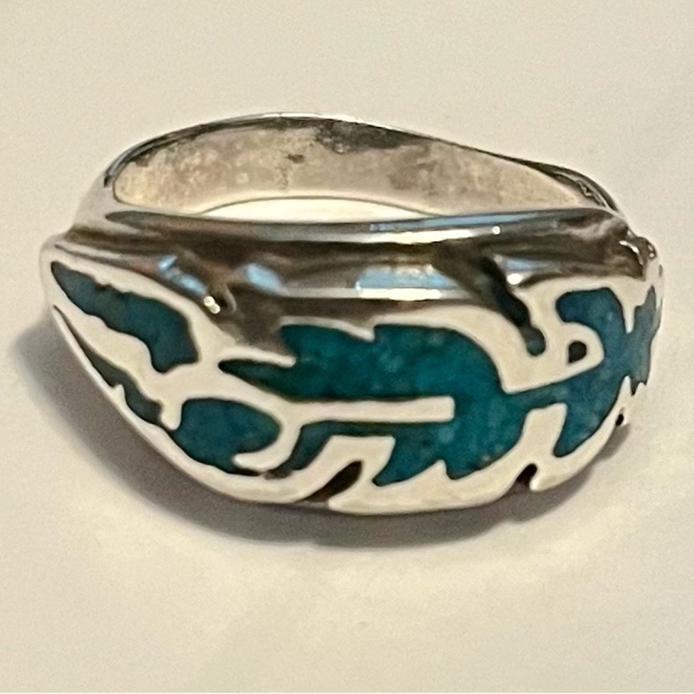 Turquoise and silver “feather” design ring!